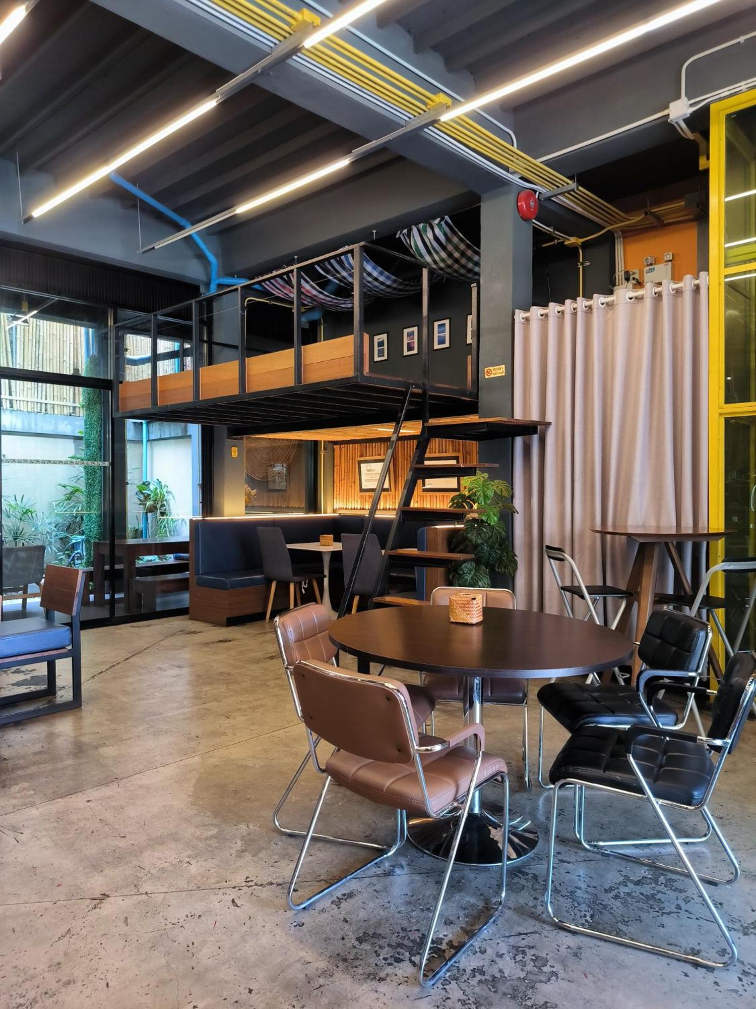 Whereder Poshtel Udon Thani Zewnętrze zdjęcie