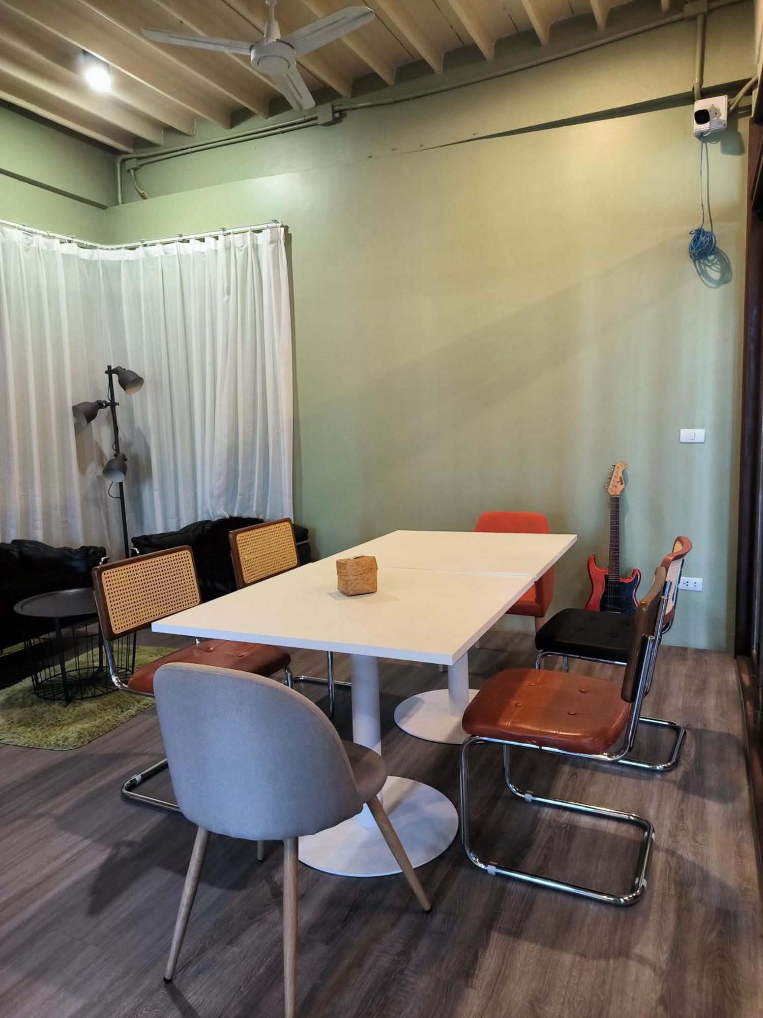 Whereder Poshtel Udon Thani Zewnętrze zdjęcie