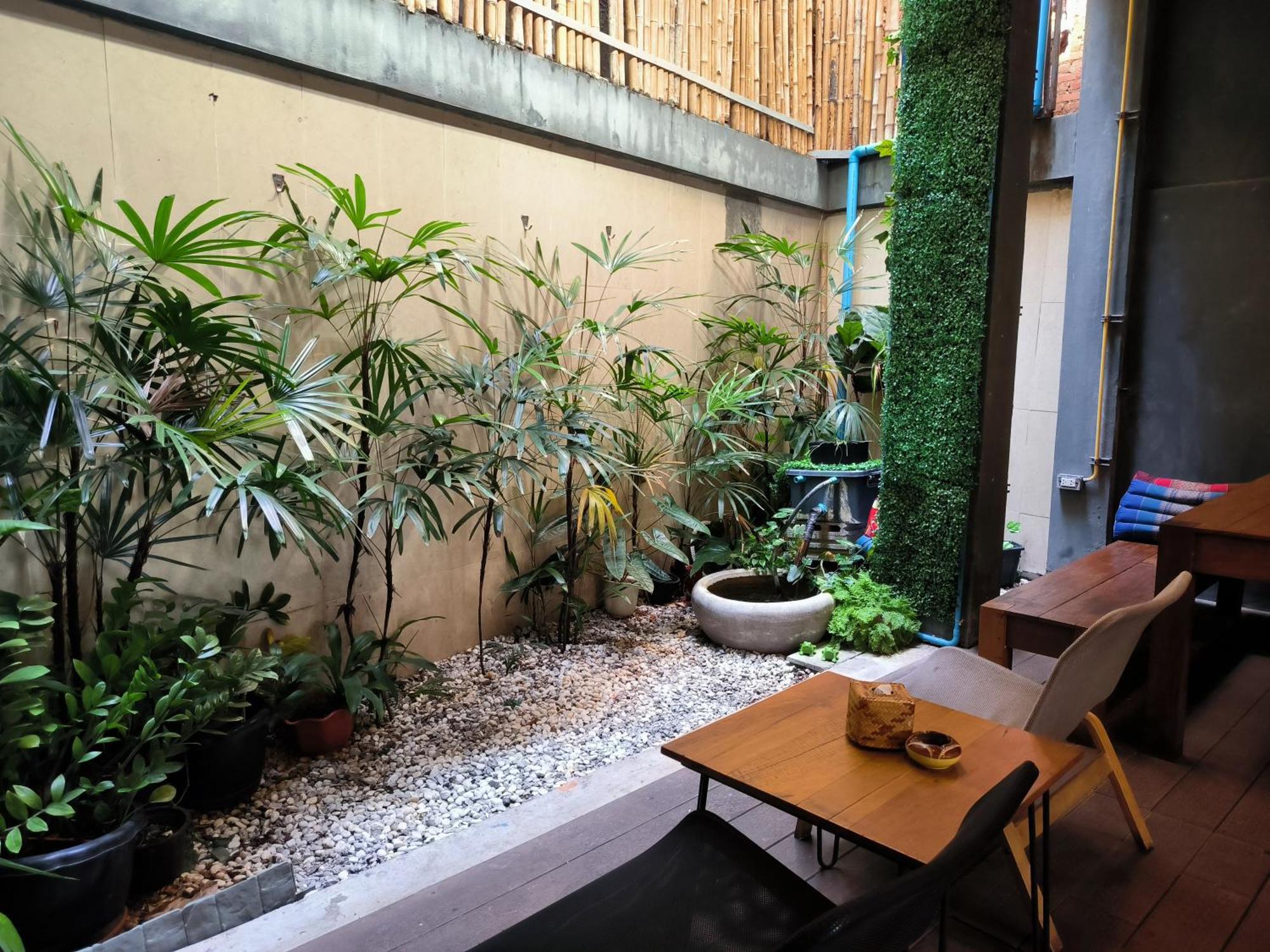 Whereder Poshtel Udon Thani Zewnętrze zdjęcie