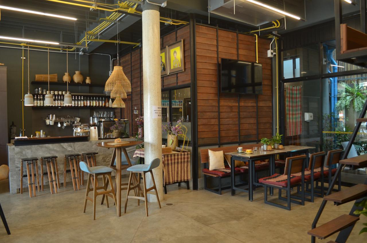 Whereder Poshtel Udon Thani Zewnętrze zdjęcie
